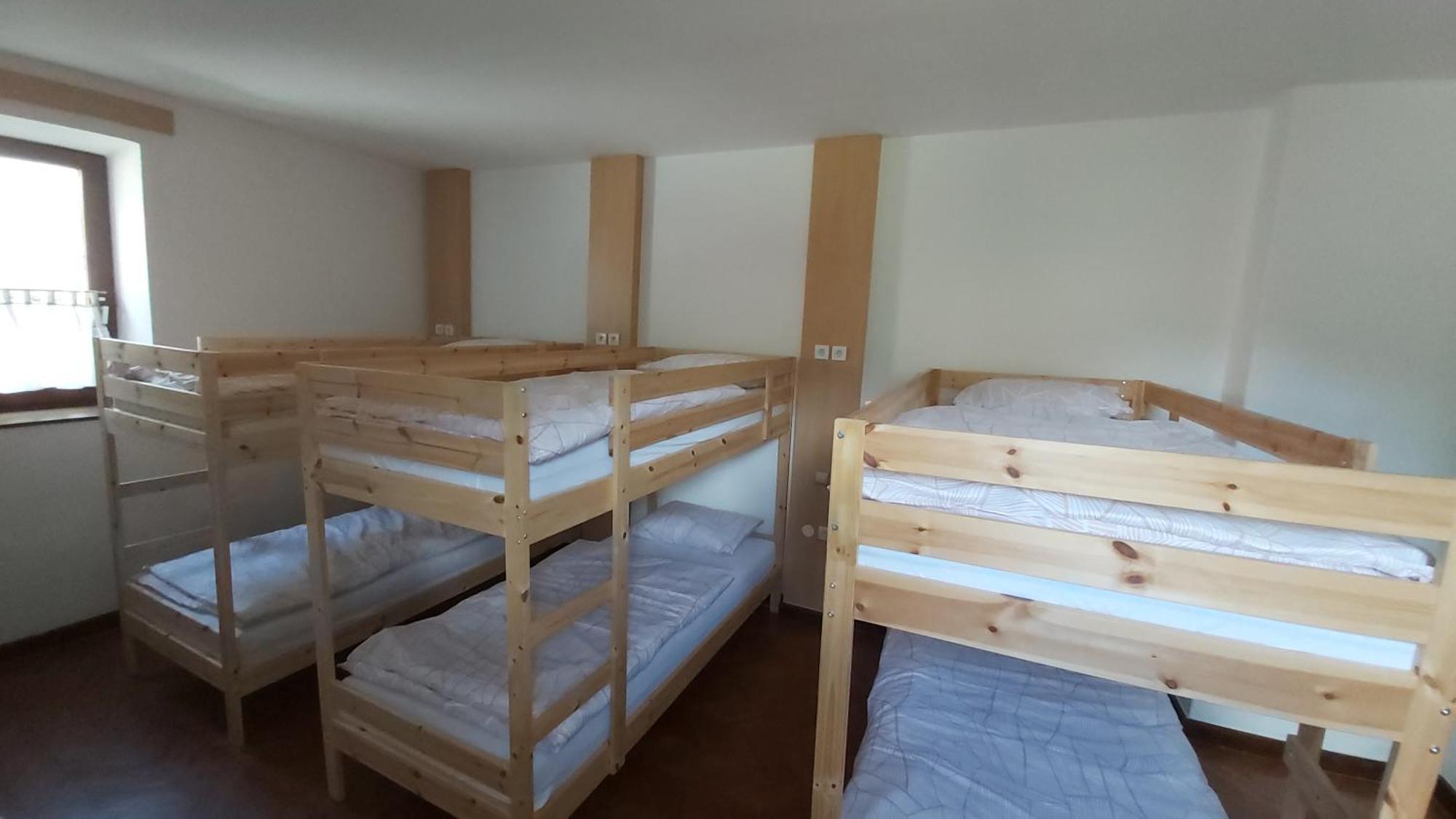 Hostel In Picerija Spajza Мойстрана Екстериор снимка