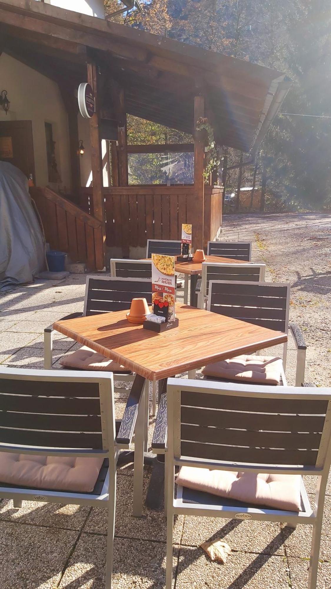 Hostel In Picerija Spajza Мойстрана Екстериор снимка